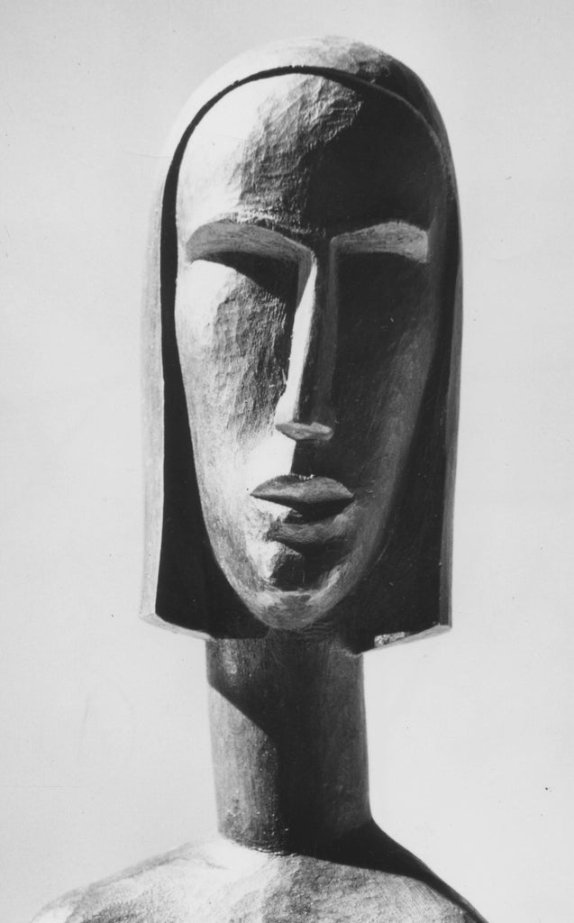 Walker Lewis writes about a Feininger photograph of African Sculpture for LIFE magazine