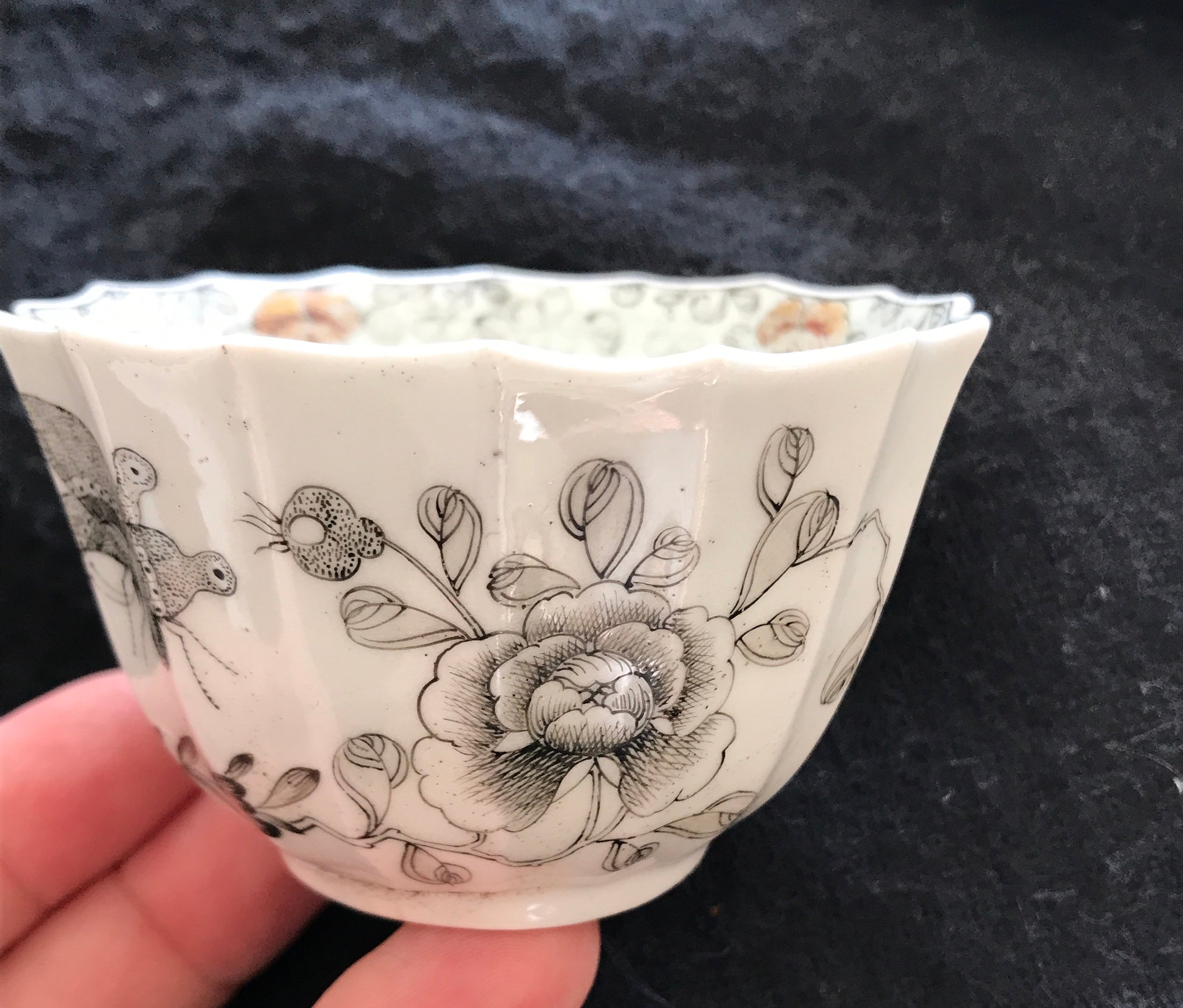 18th Century Worcester Porcelain Pencilled and Gilt Teabowl.