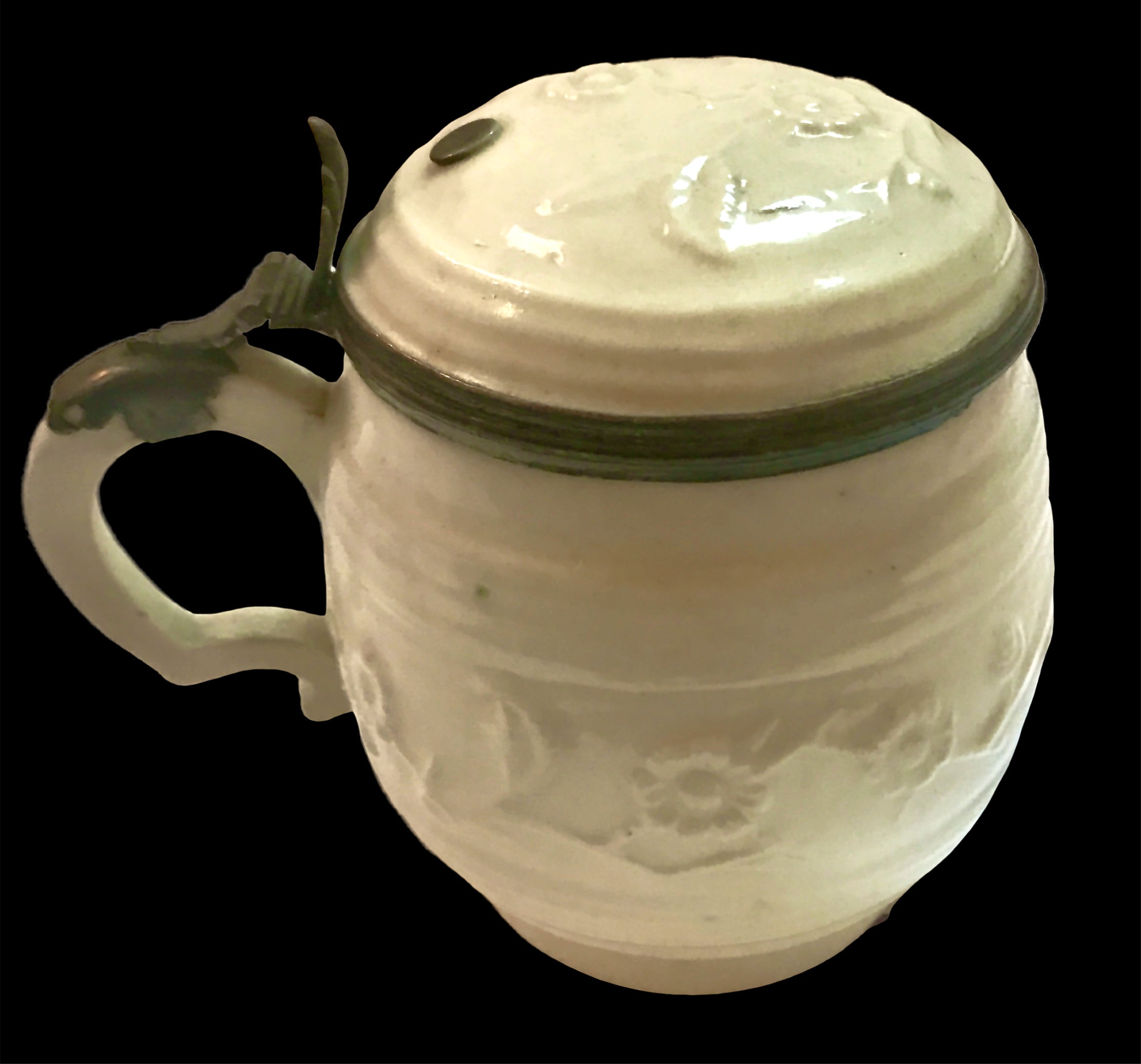 18th Century French Saint Cloud Porcelain Silver Mounted Mustard Pot & Cover.