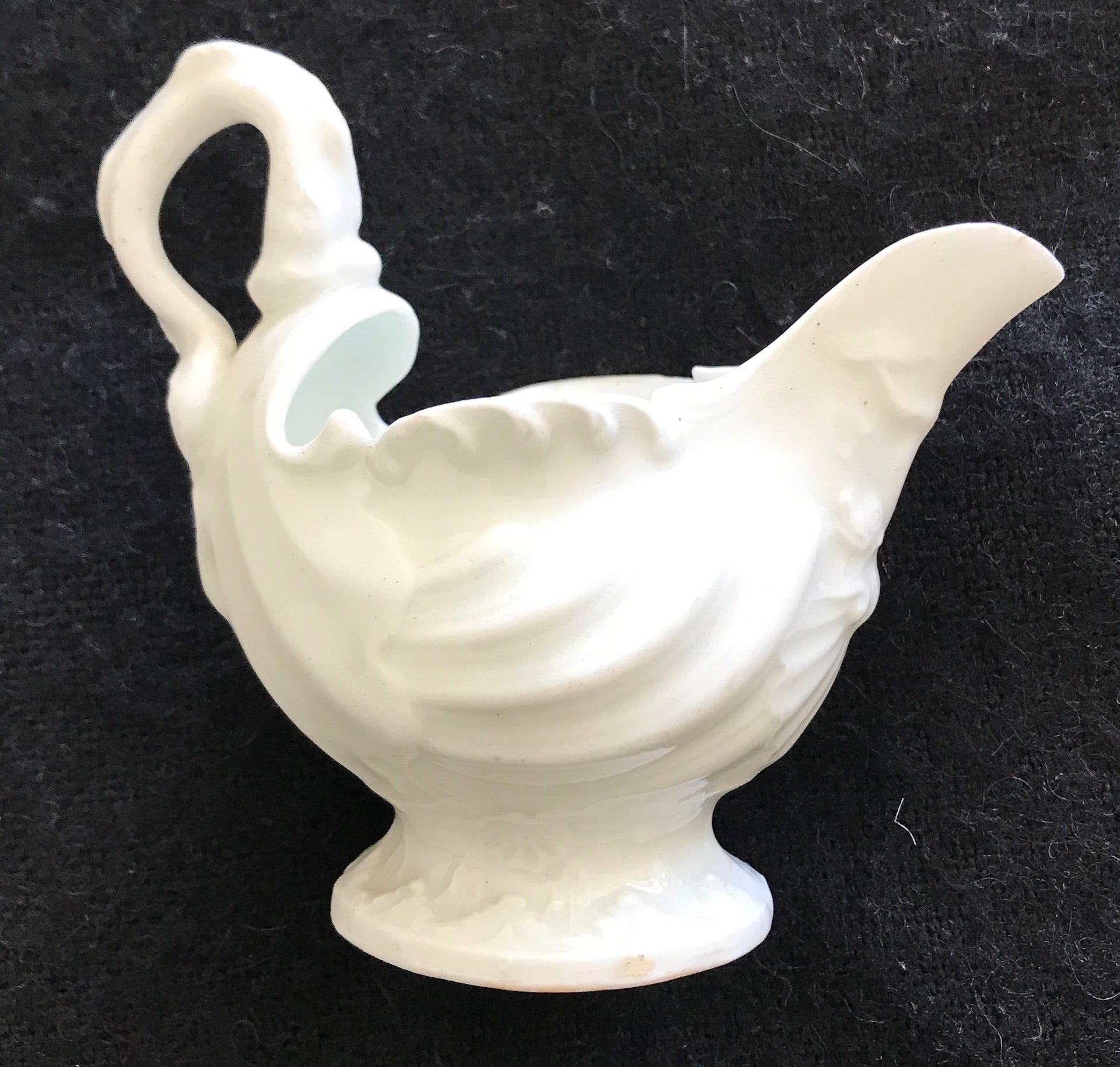 18th Century Worcester Porcelain Dolphin Ewer Cream Boat.